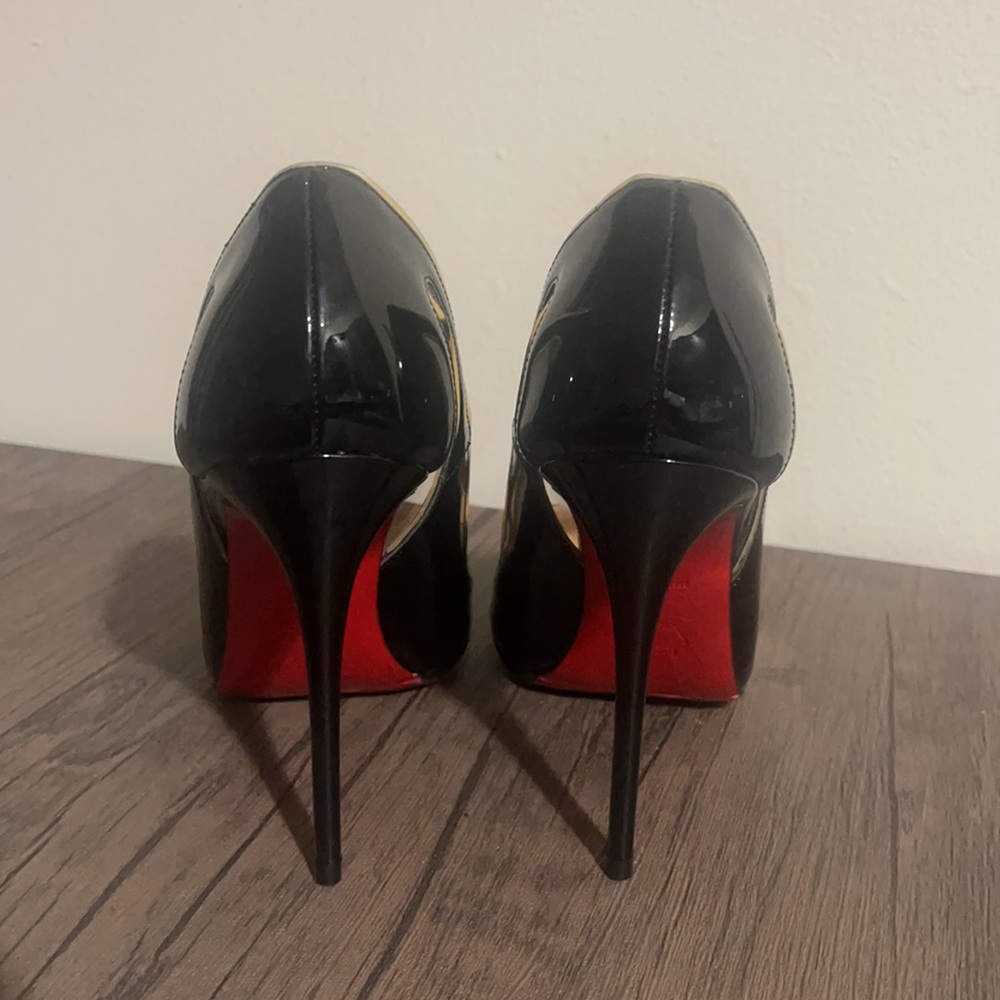 Christian louboutin shoes🔴 - Picture 3 of 6